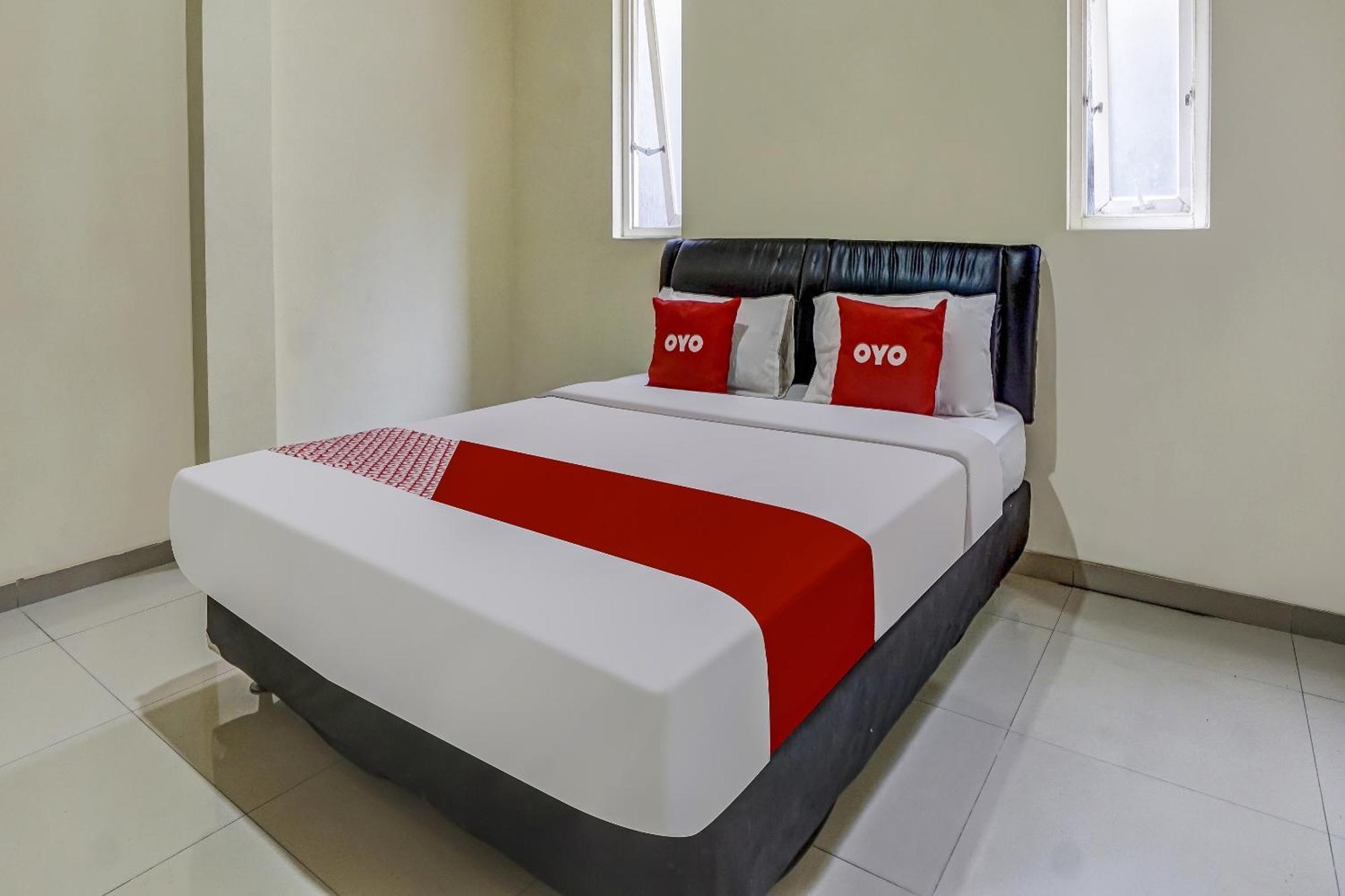 Oyo 91084 Oke Guest House Malang Exteriér fotografie