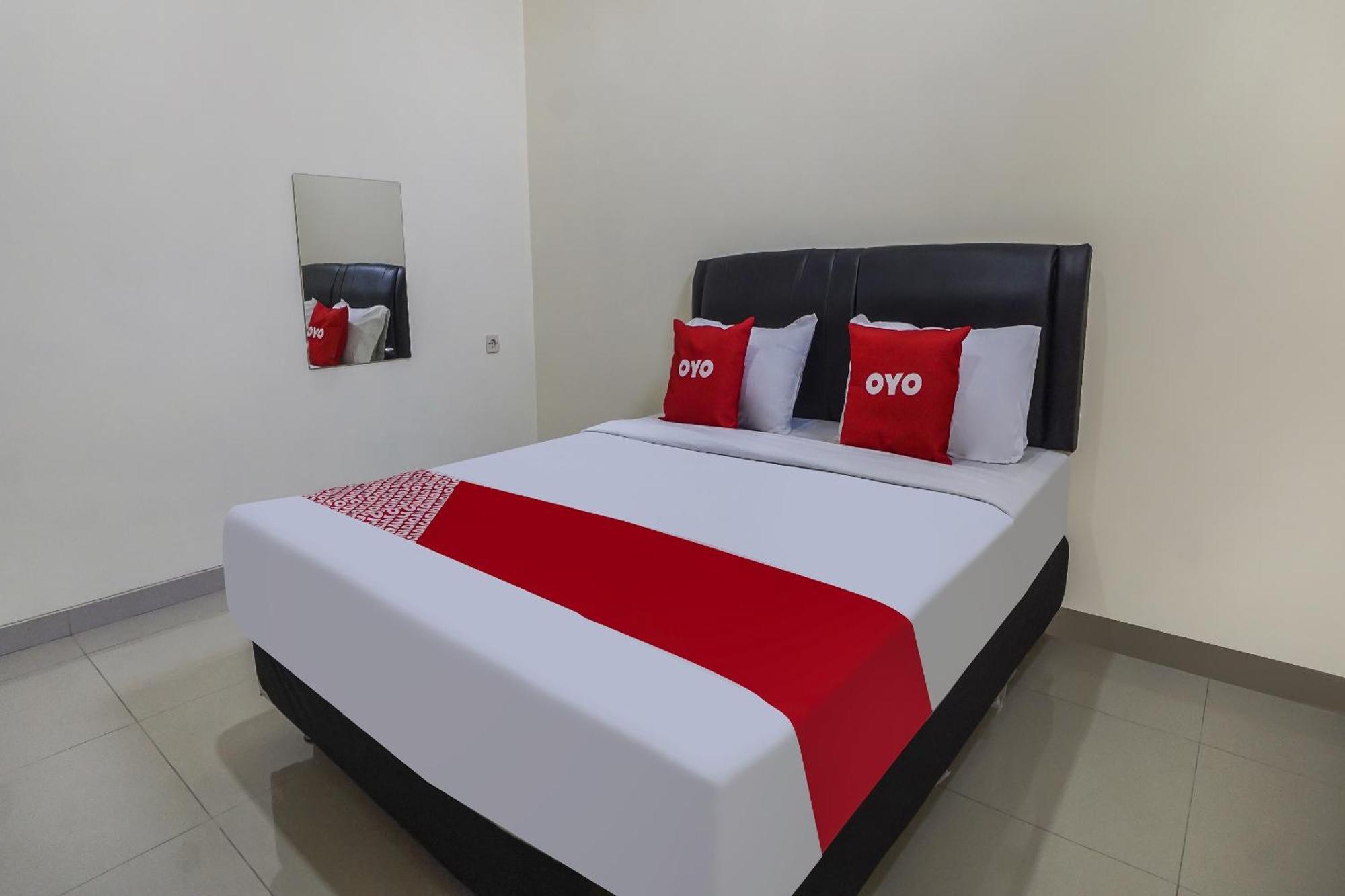 Oyo 91084 Oke Guest House Malang Exteriér fotografie