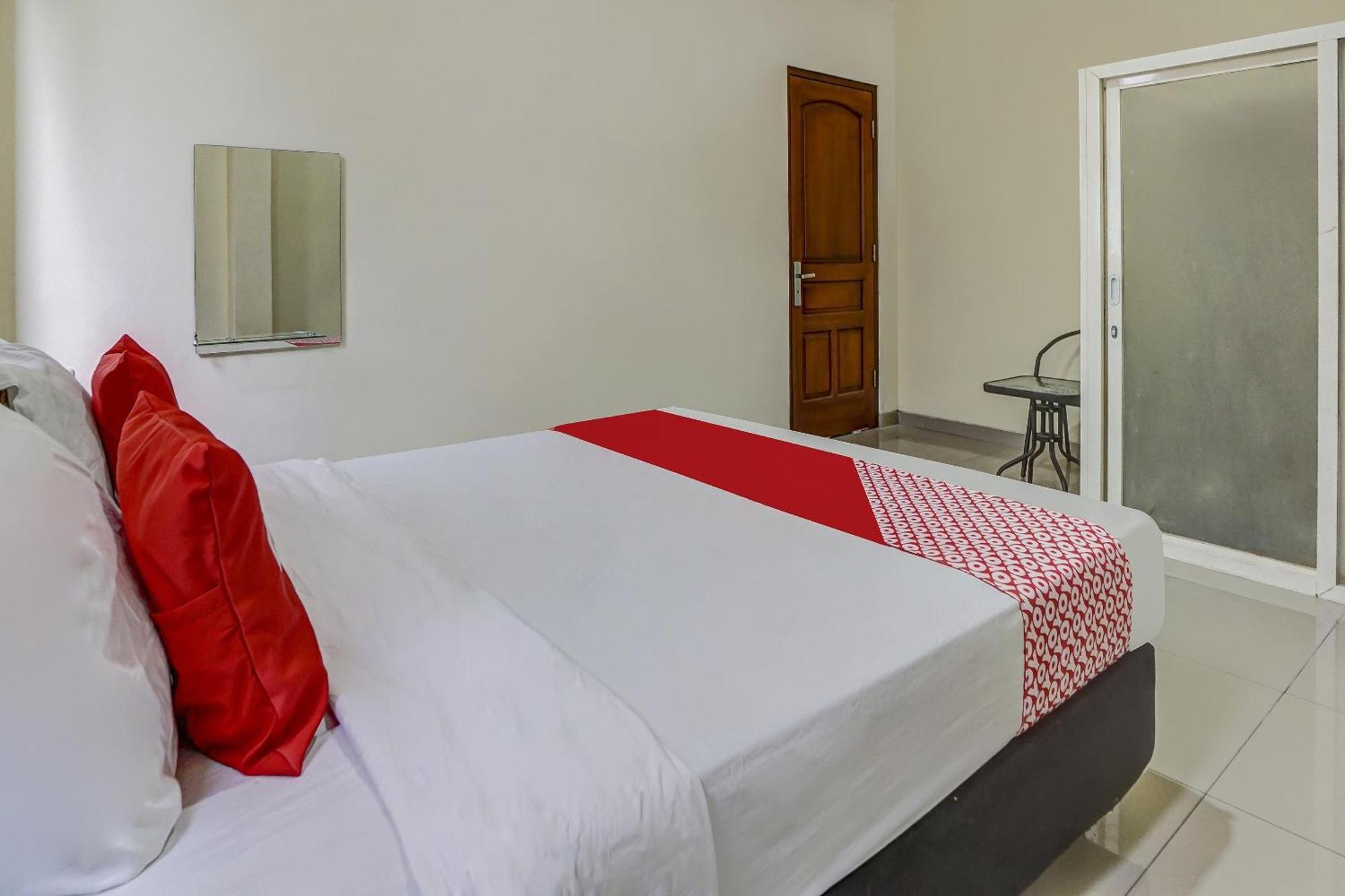 Oyo 91084 Oke Guest House Malang Exteriér fotografie